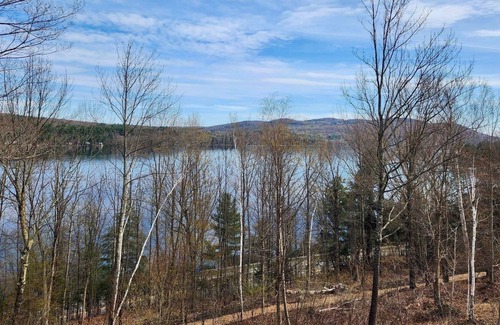 Ayers Cliff Condominio | Gorgeous View on the lake ! Lots of Space! Lake Access