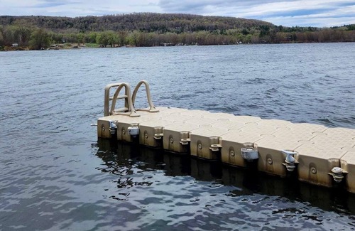 Ayers Cliff Condominio | Gorgeous View on the lake ! Lots of Space! Lake Access