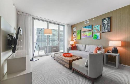 Hollywood South Central Beach Apartamento | Gorgeous Views Await in Your Beachfront Condo