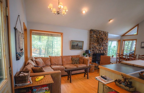 Edgemont Casa | Gorgeous Waterfront Home on Greers Ferry Lake! Hiking, Swimming, Fishing & More