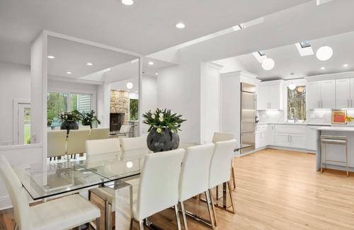 Weston Casa | Gorgeous Weston Retreat with Tennis & Hot Tub