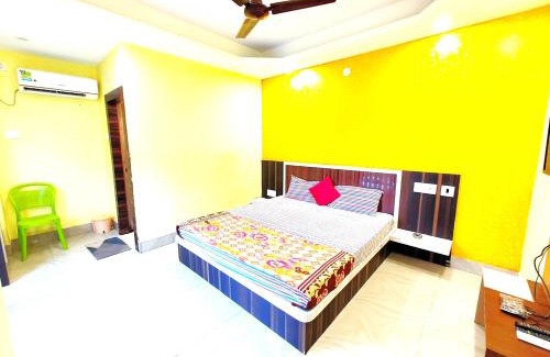 Puri Hotel | Goroomgo Sashi Puri - walking distance from Golden Beach, near temple, fully-air-conditioned-hotel with-wifi-facility, Best Stay in puri