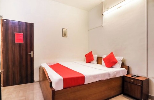 Mahanagar Hotel | Goroomgo Woodstock Homestay