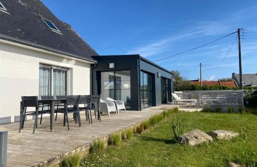 Plouneour-Brignogan-Plages Villa | GOUELTOC- villa luxe piscine interieure spa 100 m de la plage 10 pers
