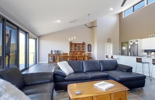 Wayo Casa | GOULBURN ALPACA FARM STAY