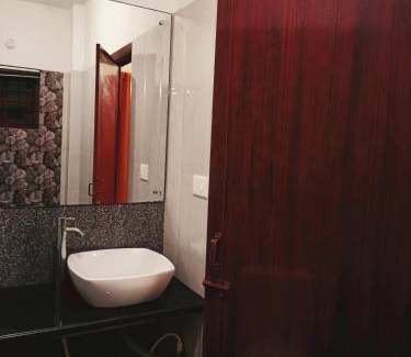 Varkala Hotel | Gouri's Homestay