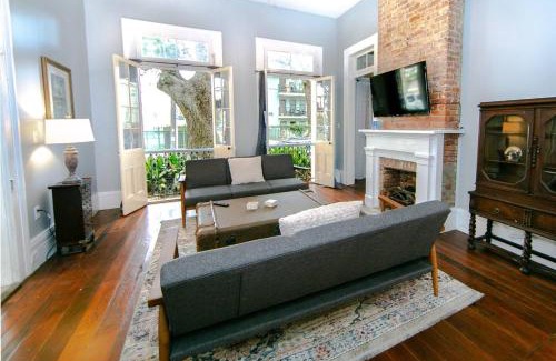 Treme Casa | Governors Mansion 5 bedroom-3 bath