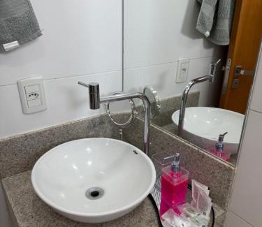 Setor Urias Magalhaes Apartamento | Goyaz Your Home - Próximo ao Shopping Flamboyant