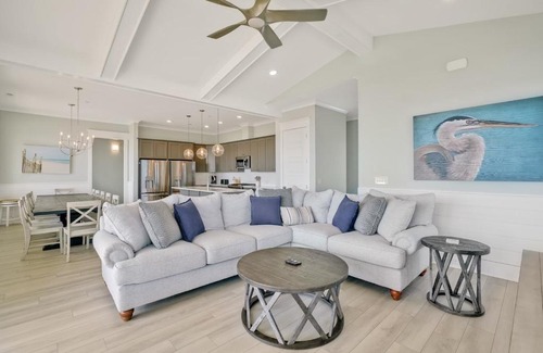 Oak Island Casa | Grace by the Sea