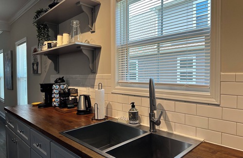 Gastonia Casa | Grace Delani Getaway. Charming 3 bedroom home located in Gastonia, NC.