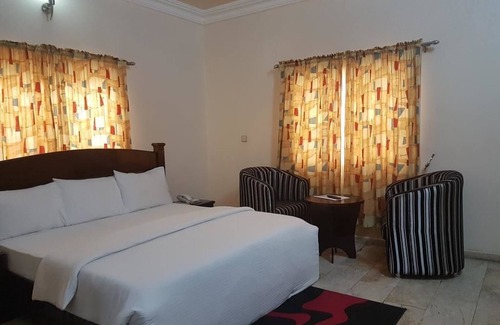 Eket Hotel | Grace Garden Apartments