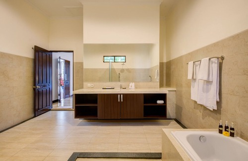 Dyanapura Hotel | Gracia Bali Villas & Apartment