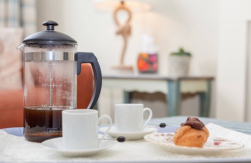 Belford Casa | Casa de 3 plantas, grado 2, jardín trasero y estacionamiento privado, apto para familias y mascotas