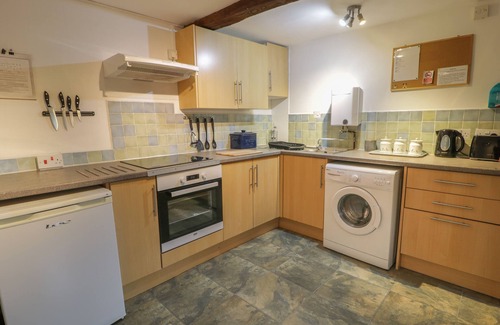 Pennant Melangell Cabaña | GRAIG LAS THE STABLES, pet friendly in Llanrhaeadr-Ym-Mochnant