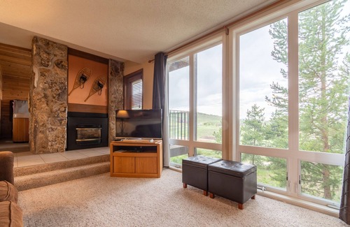 Silvercreek Condominio | Granby Condo with Private Hot Tub