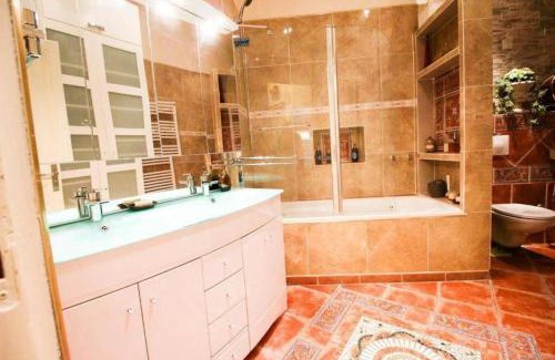 Prefecture Apartamento | Grand appartement pour 4 personnes/Cours Lieutaud