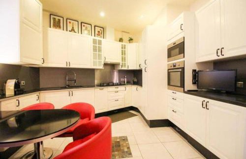 Prefecture Apartamento | Grand appartement pour 4 personnes/Cours Lieutaud