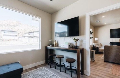 Hildale Villa | Grand Canyon-4bed,3bath,hot tub