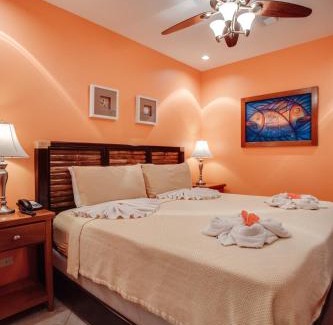 San Pedro Complejo | Grand Caribe Belize