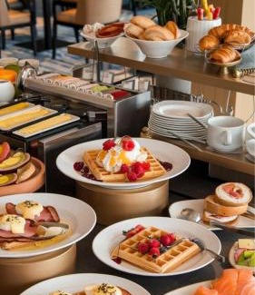 Nguyen Thai Binh Hotel | Grand Dilly Inn Saigon Hotel - Ben Thanh Market