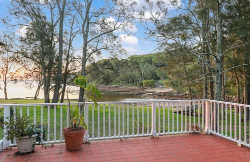North Arm Cove Casa | Grand Esplanade