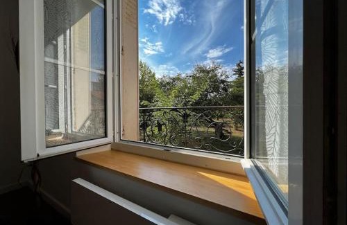Chalons-en-Champagne Apartamento | Grand F2 proche du centre ville.