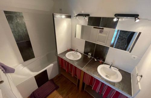 Andouque Casa | Grand gîte pour 18 personnes dans la campagne tarnaise