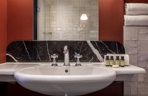 Batignolles Hotel | Grand Hôtel Chicago