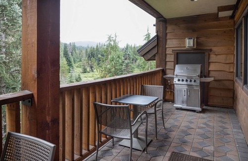 Government Camp Casa | Grand Lodge 22 at the Official Collins Lake Resort