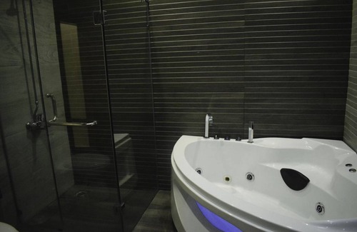 Lahore Hotel | Grand Millennium Hotel Lahore