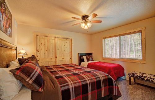 Blue River Casa | Grand Moose Lodge Home