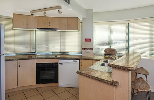 Alexandra Headland Hotel | Grand Palais Boolarong Beachside Resort