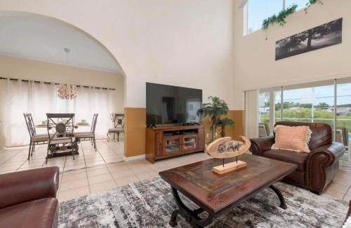 West Haven Casa | Grand Panoramic 5BR Pool Home near Disney Parks