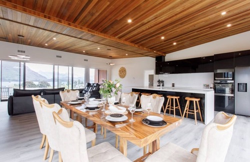 Wanaka Casa | Grand Peninsula Lodge