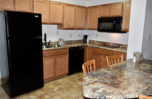 Pigeon Forge Hotel | Grand Smokies Resort Lodge