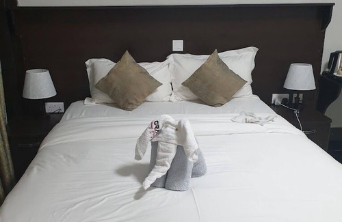 Kitale Hotel | Grand Tenacity Hotel Kitale