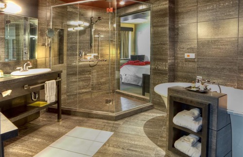 Les Rivieres Hotel | Grand Times Hotel