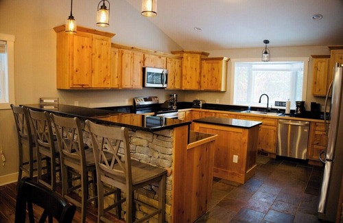 Interlochen Casa | Grand Traverse Therapy-Hot Tub/PoolTable/AC