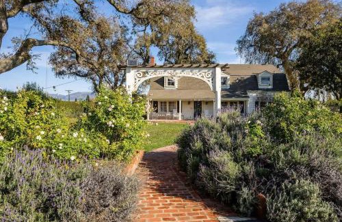 San Martin Casa | Grand Wine Country 6BR Retreat Hot Tub & Views