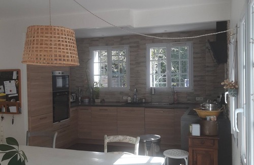 Saint-Simon Villa | Grande Maison au Milieu des Arbres à 5mn du Métro