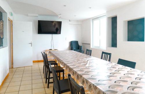 Deux Croix-Banchais Casa | Grande maison façon "Auberge" quartier des Deux Croix, Angers - 16 personnes