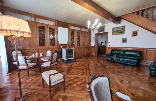 Saint-Gaultier Casa | Grande Maison Familiale avec Piscine et Parking à Saint-Gaultier - FR-1-591-753