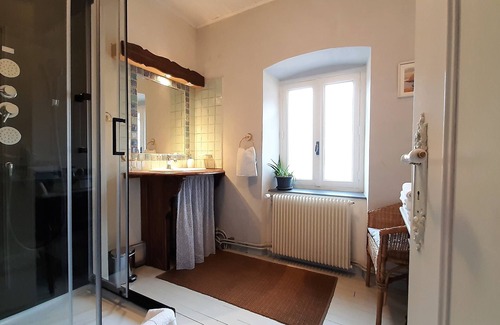 Sembadel Cama Y Desayuno | Grande Ourse guest room
