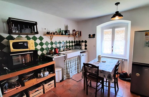 Sembadel Cama Y Desayuno | Grande Ourse guest room