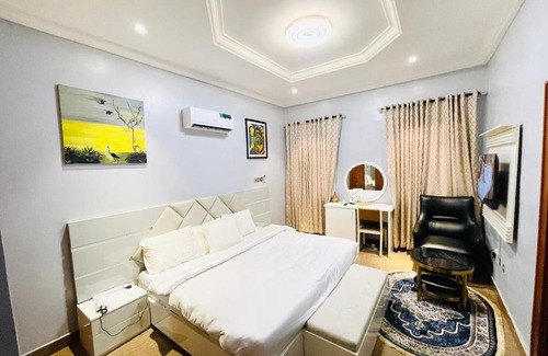 Jabi Cama Y Desayuno | Grandeur Apartment