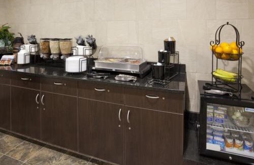 Thief River Falls Hotel | GrandStay Hotel & Suites Thief River Falls