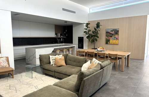 Grange Casa | Grange Beach Villa - Pool, Pets, Sauna, WiFi, Luxe