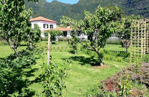 Sao Vicente Alquiler De RV | Granja de la abuelita que acampa 1