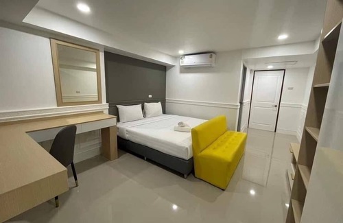 Phlabphla Hotel | grannylla Ramkhamhaeng