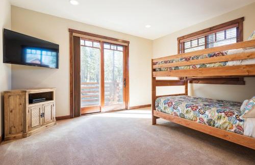 Stonegate Casa | Gray Bear 514